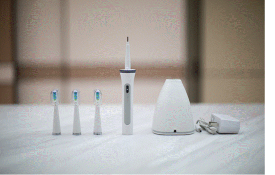 告别手动牙刷 Mcomb R3负离子声波电动牙刷测评