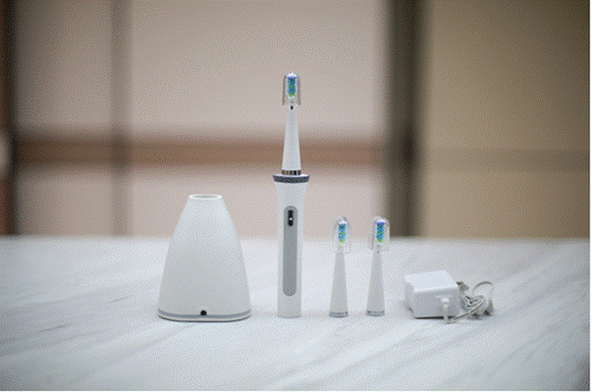 告别手动牙刷 Mcomb R3负离子声波电动牙刷测评