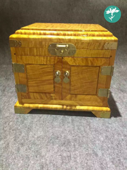 君兰礼品. 木. 天下无双系列 10月17日 全国上线